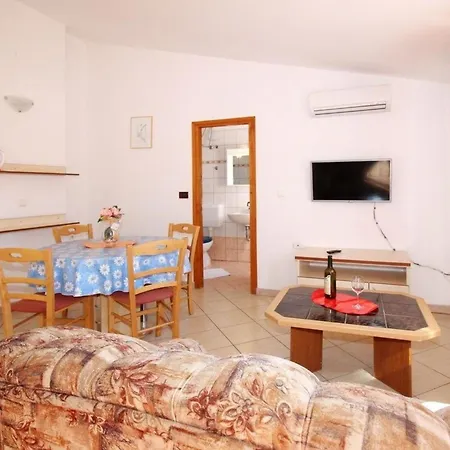 In Mit Eigenem Balkon - B59547